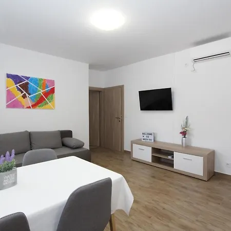 Apartments Eni Rovinj Exterior photo