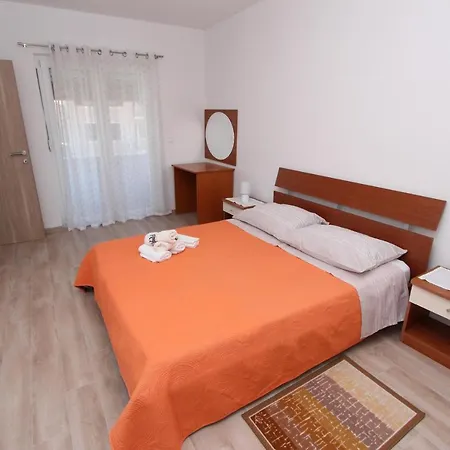 Apartments Eni Rovinj Exterior photo