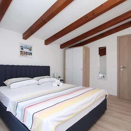 Apartments Eni Rovinj Exterior photo