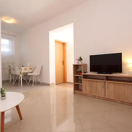 Apartments Eni Rovinj Exterior photo